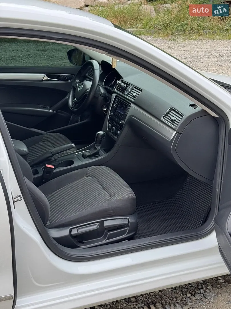 2016 Volkswagen Passat - мініатюра 38