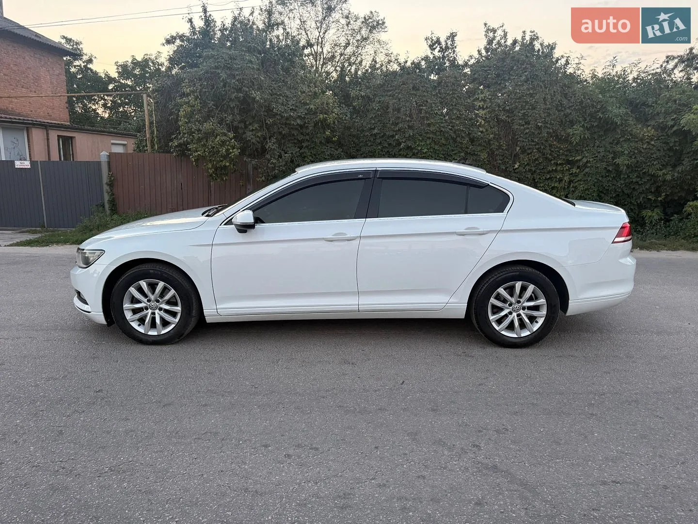 2015 Volkswagen Passat - мініатюра 6
