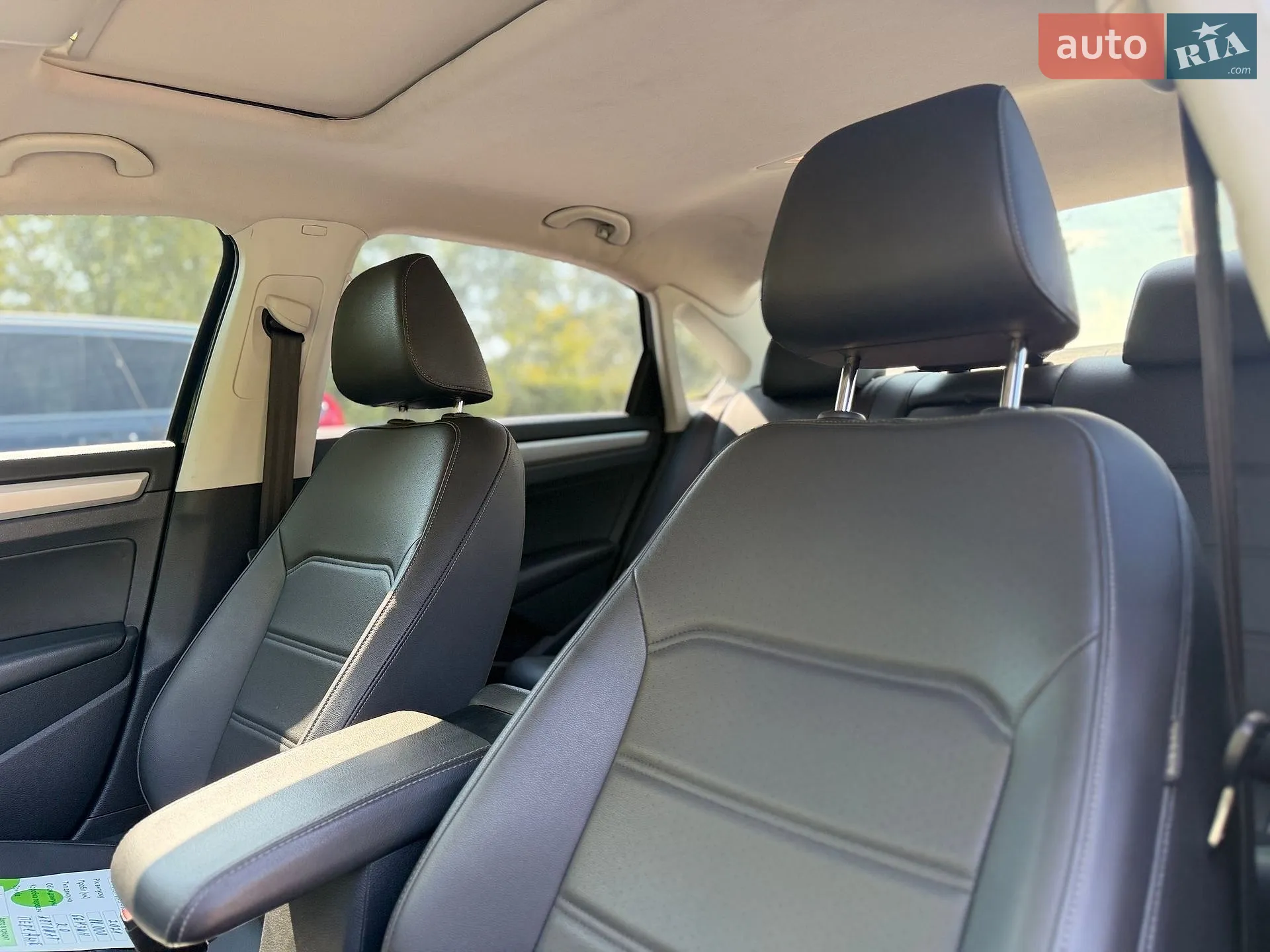 2021 Volkswagen Passat - мініатюра 21