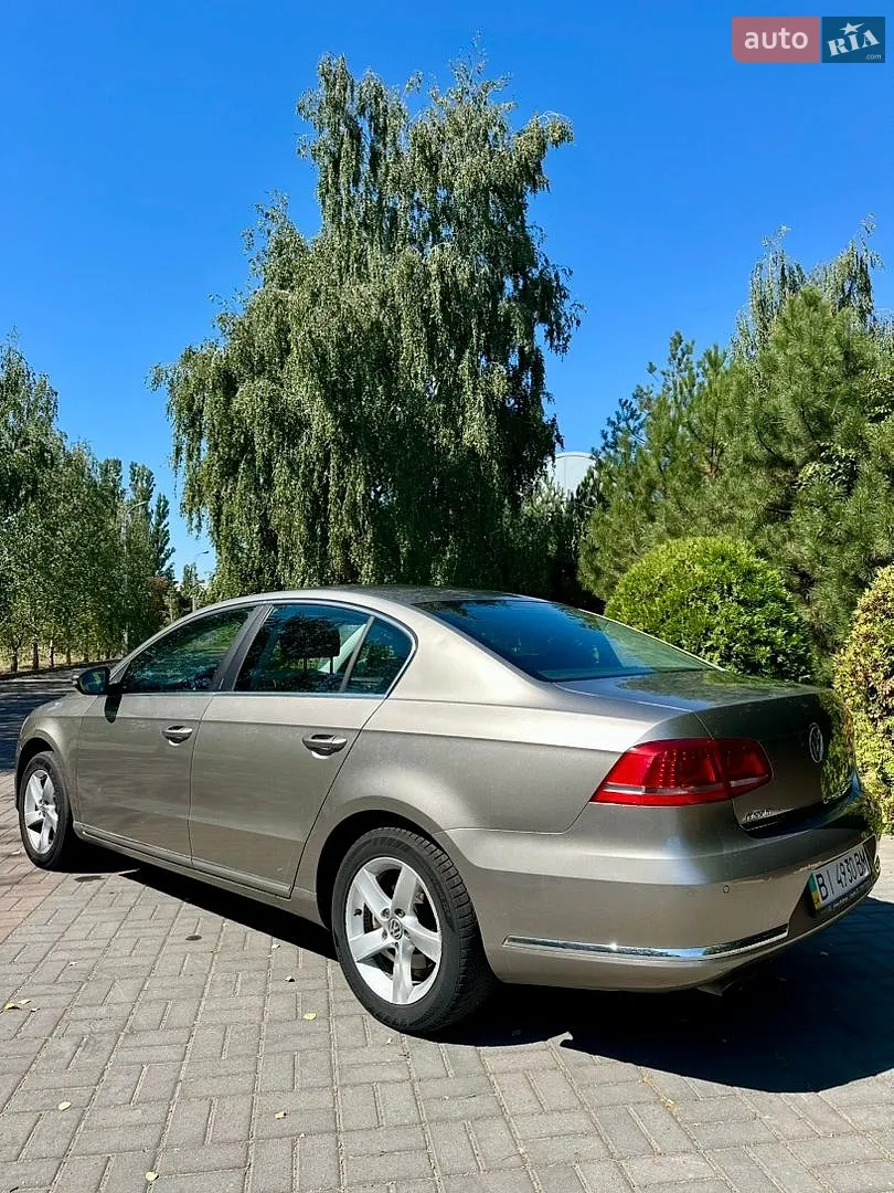 2012 Volkswagen Passat - мініатюра 5