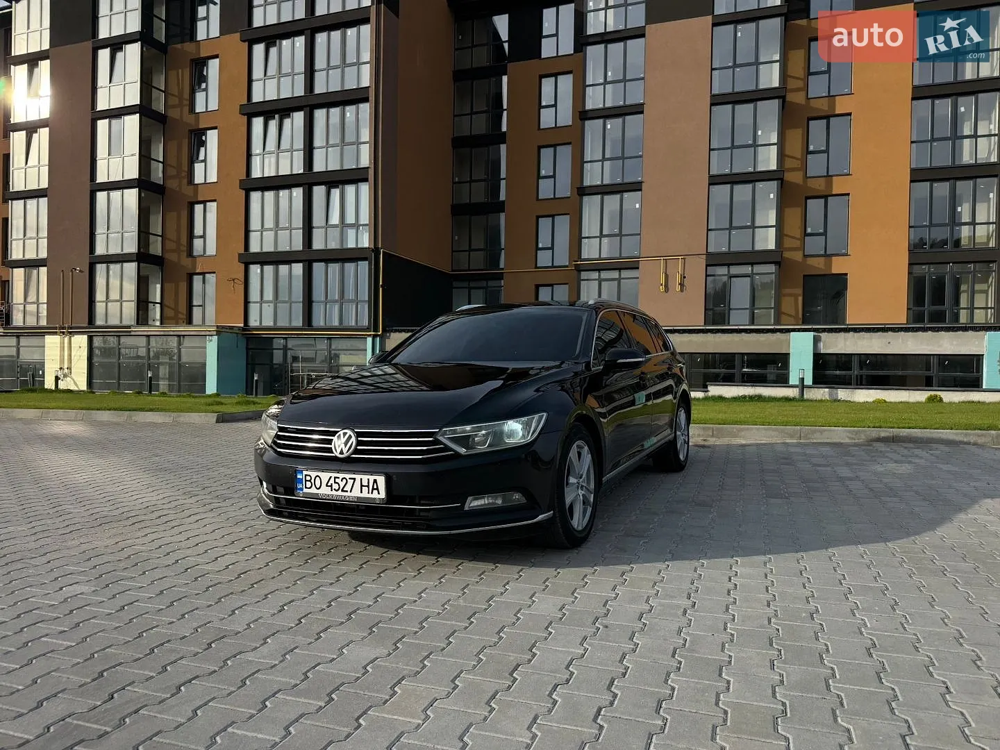 2016 Volkswagen Passat - мініатюра 2