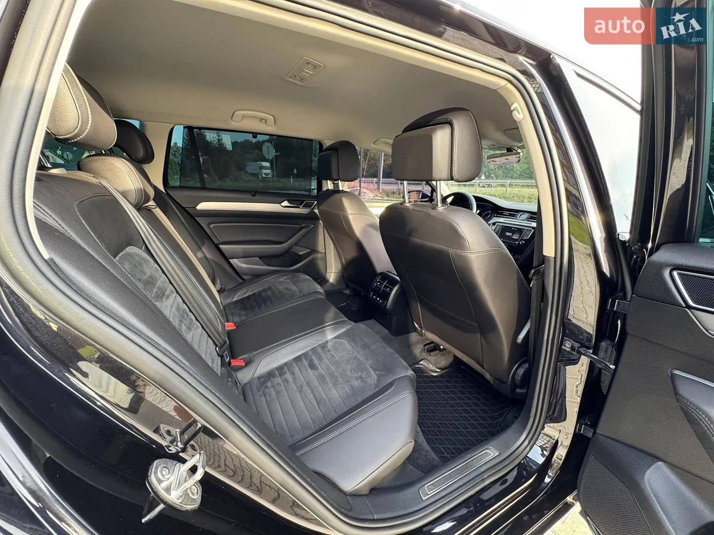2016 Volkswagen Passat - мініатюра 30