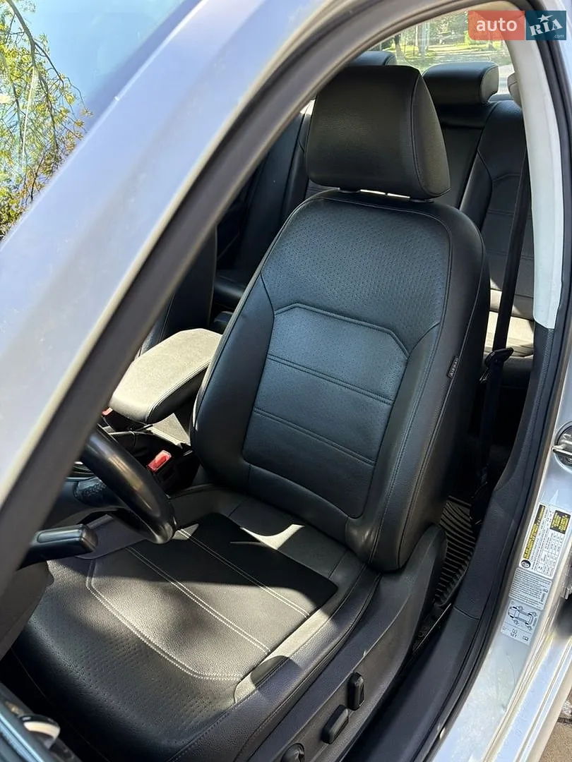 2016 Volkswagen Passat - мініатюра 13