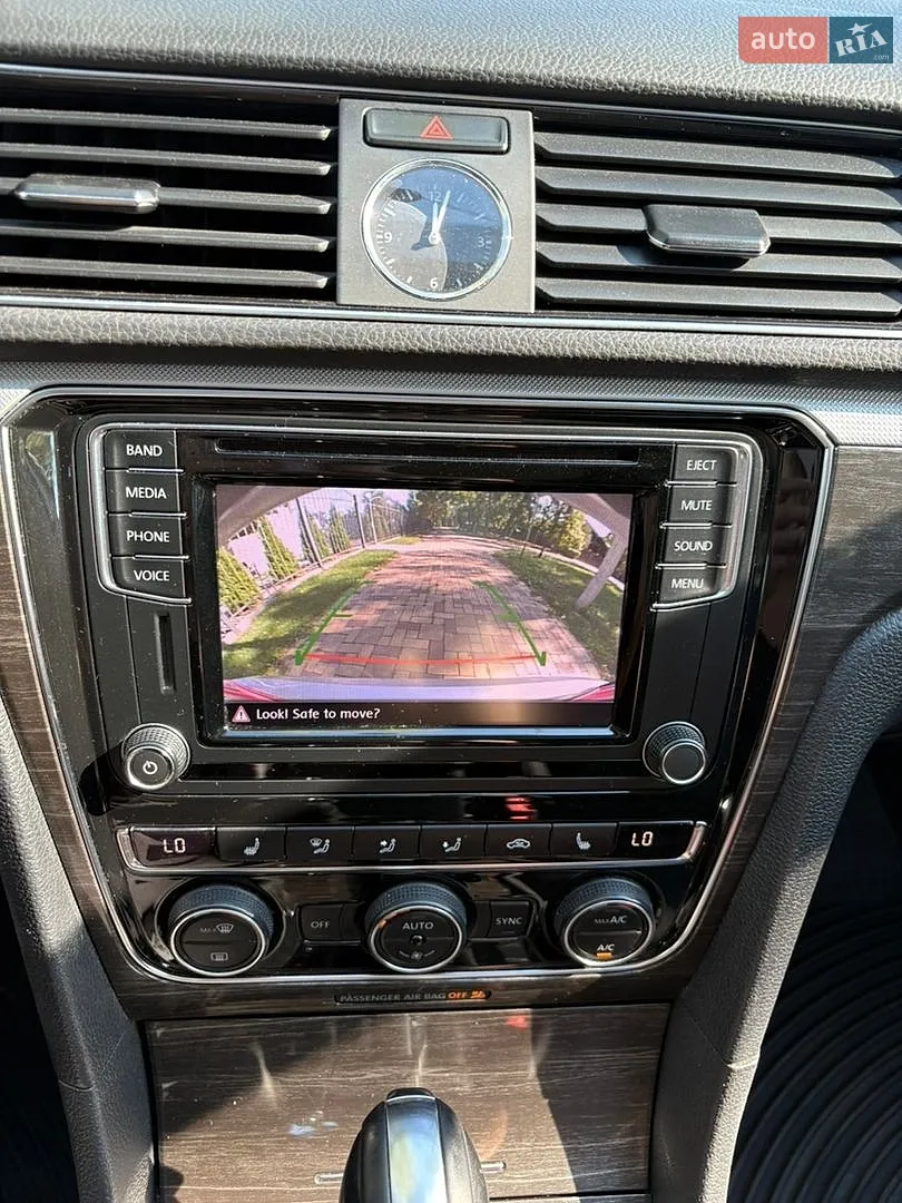 2016 Volkswagen Passat - мініатюра 17
