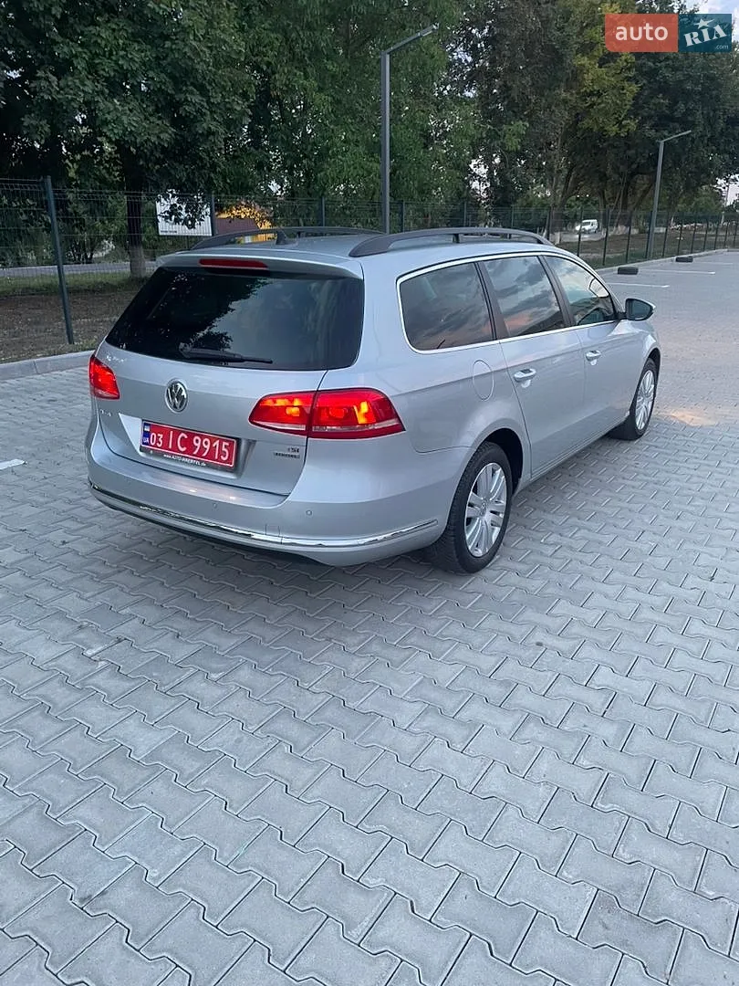2011 Volkswagen Passat - мініатюра 9