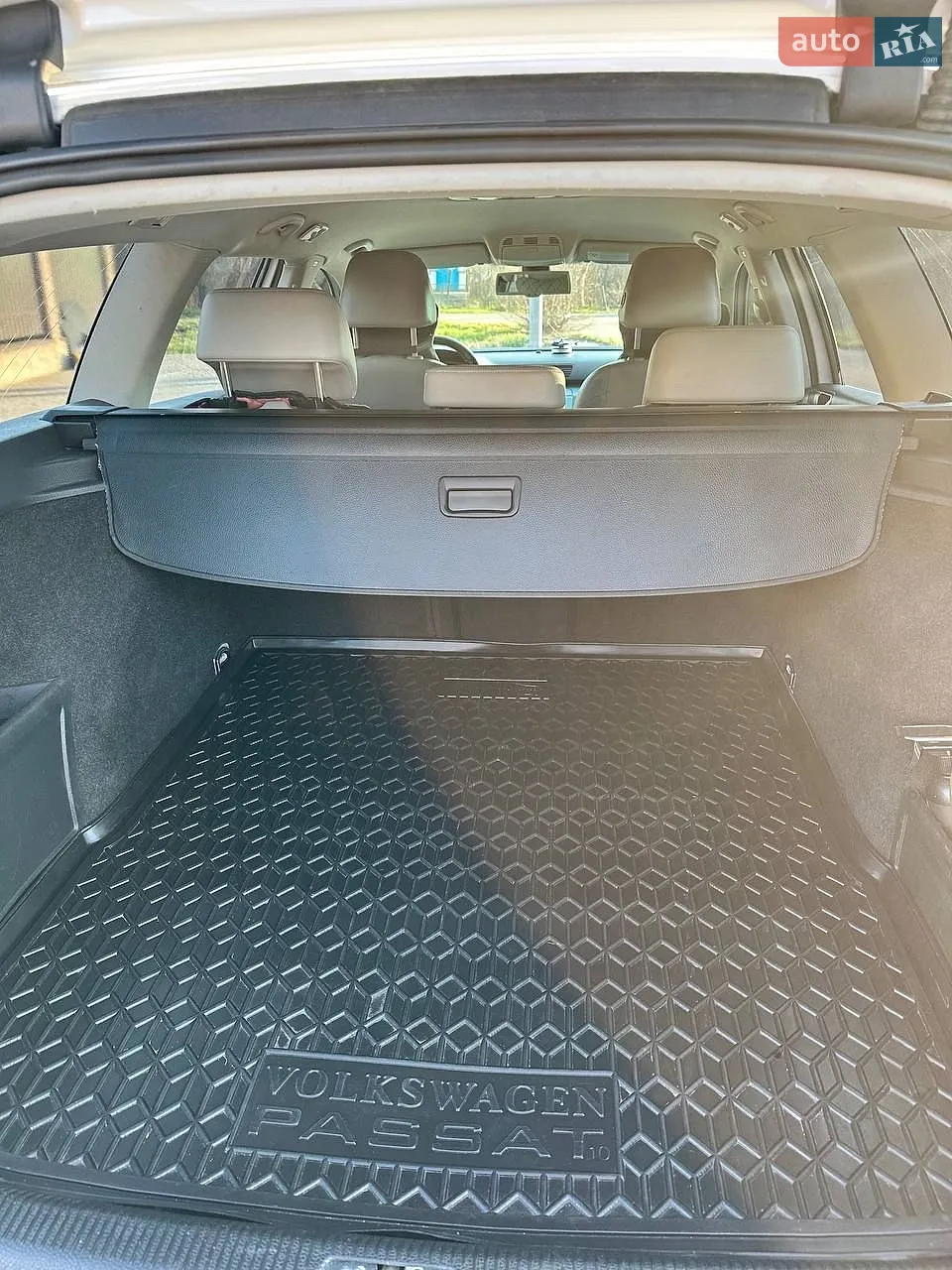 2010 Volkswagen Passat - мініатюра 29