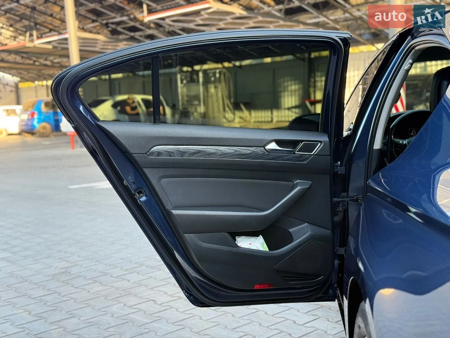 2015 Volkswagen Passat - мініатюра 18