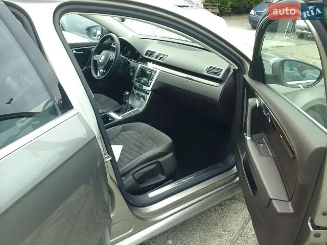 2014 Volkswagen Passat - мініатюра 3