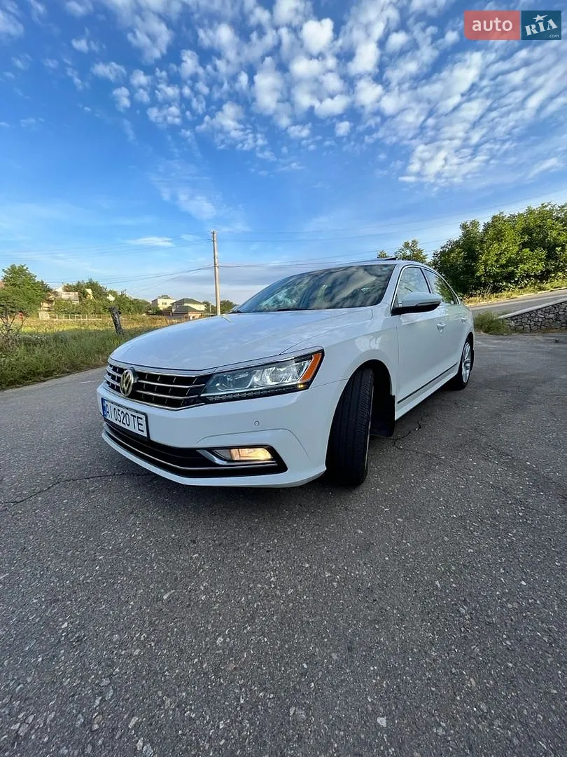 2017 Volkswagen Passat - мініатюра 2