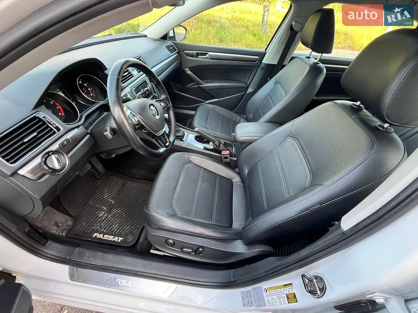 2017 Volkswagen Passat - мініатюра 16