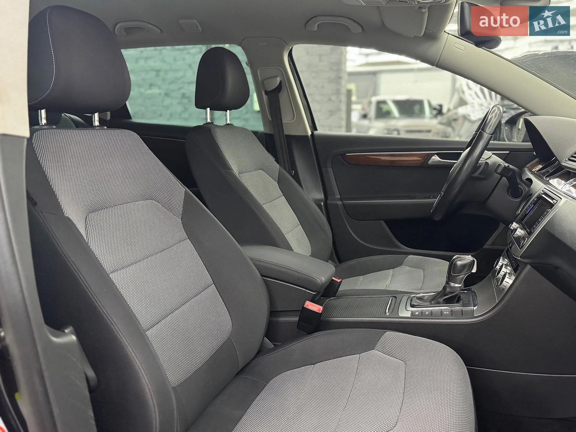 2013 Volkswagen Passat - мініатюра 23