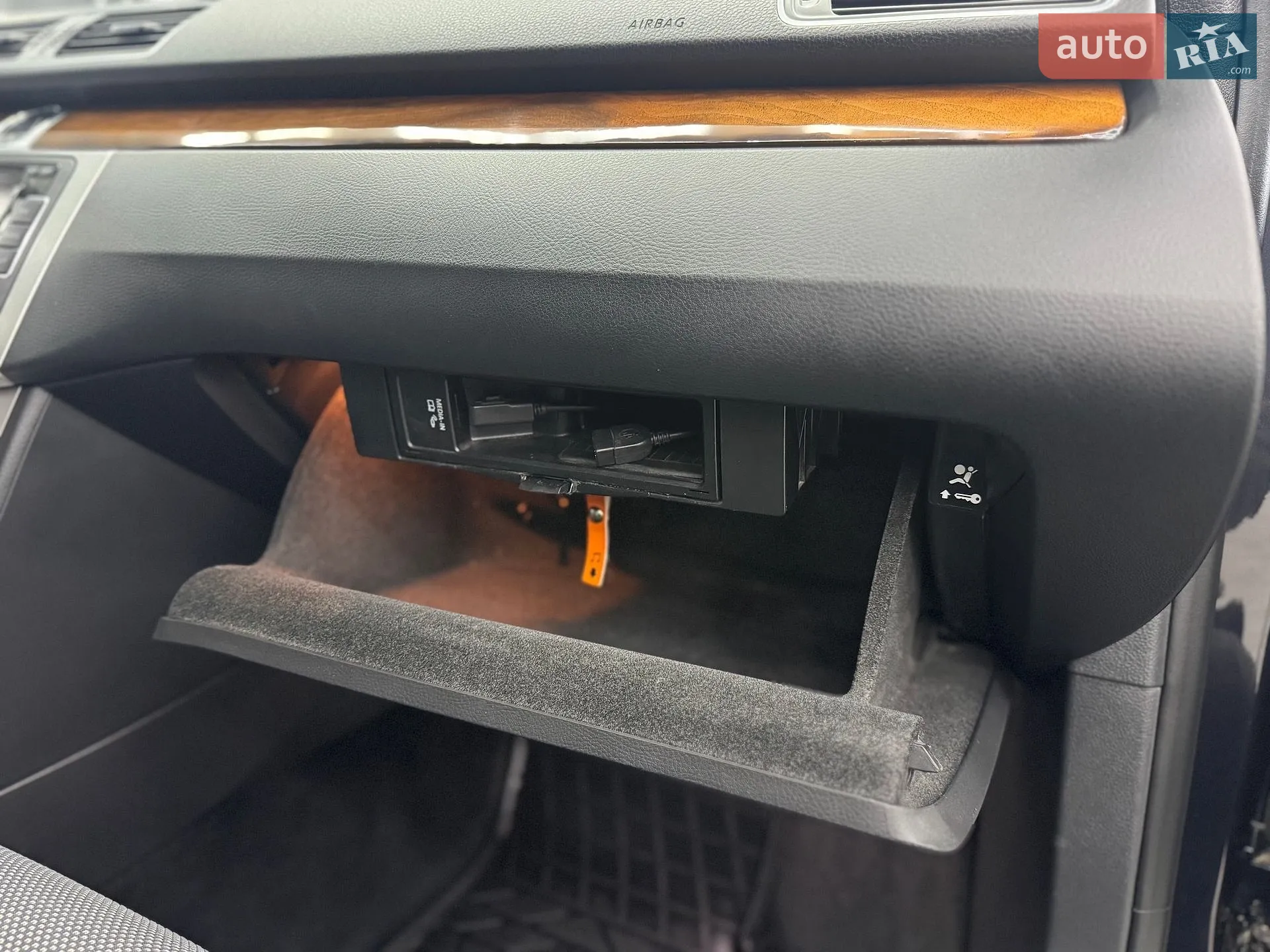 2013 Volkswagen Passat - мініатюра 32
