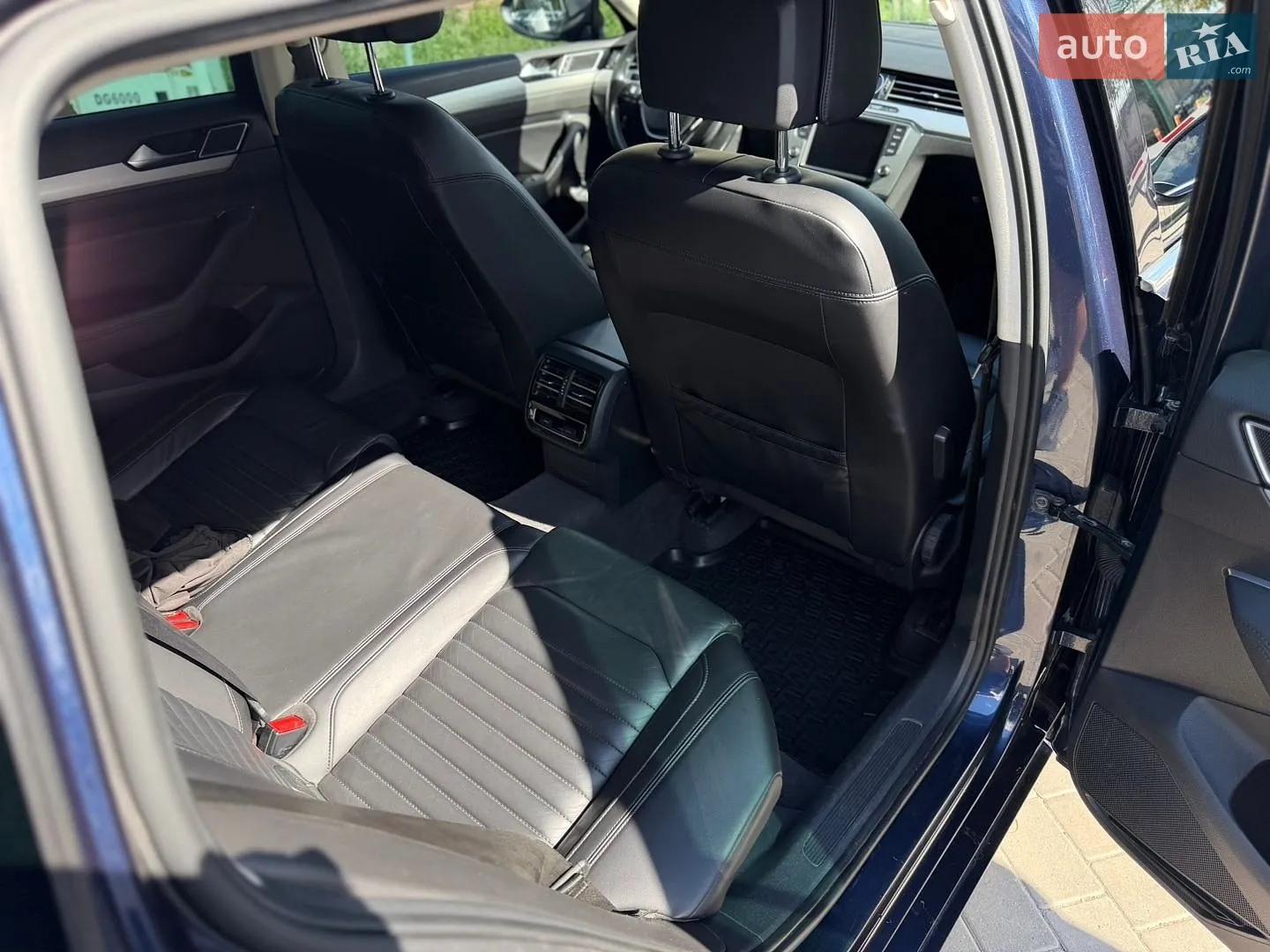 2015 Volkswagen Passat - мініатюра 18