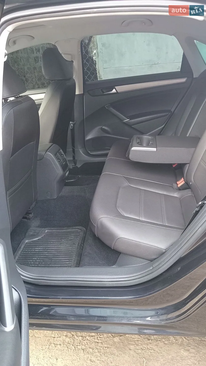 2021 Volkswagen Passat - мініатюра 12