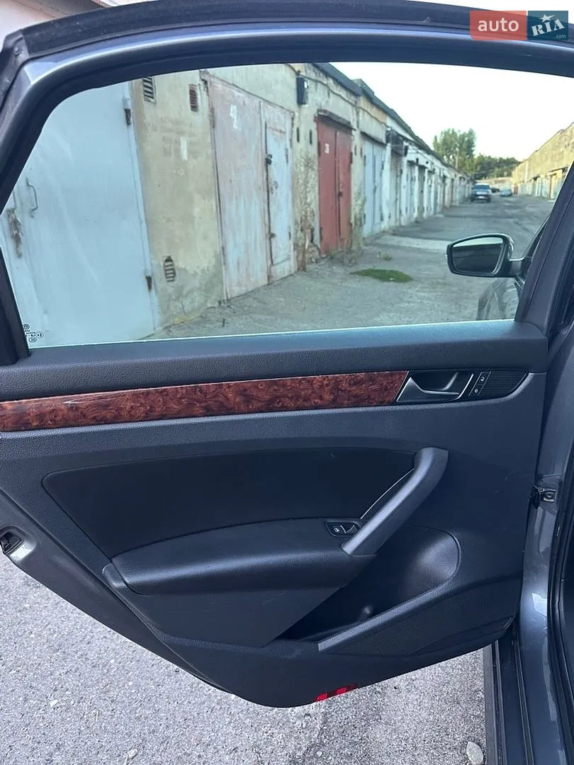 2013 Volkswagen Passat - мініатюра 13