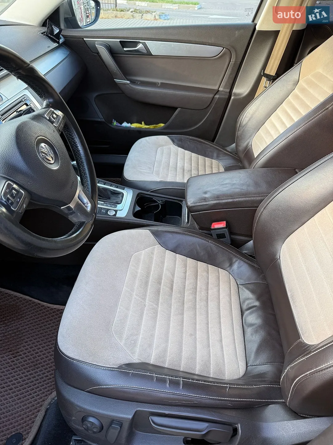 2011 Volkswagen Passat - мініатюра 16