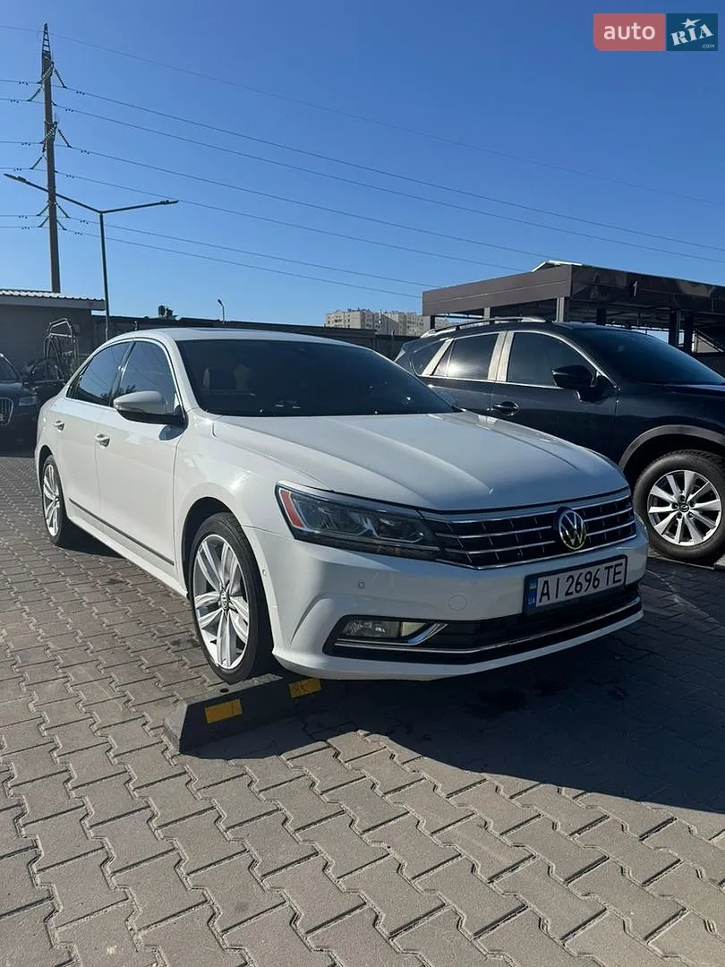 2017 Volkswagen Passat - мініатюра 2