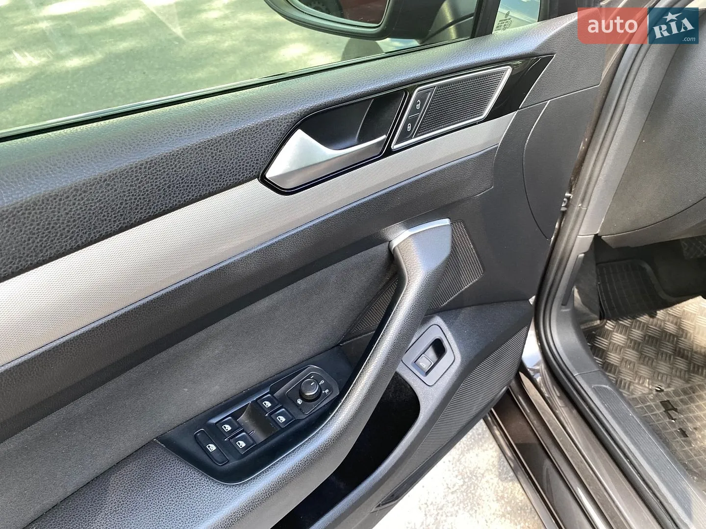 2016 Volkswagen Passat - мініатюра 21