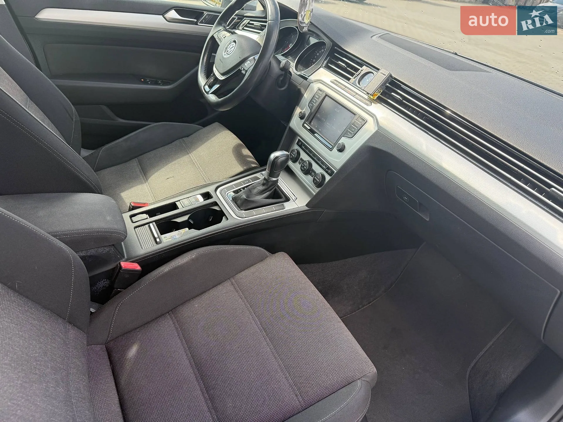 2016 Volkswagen Passat - мініатюра 20