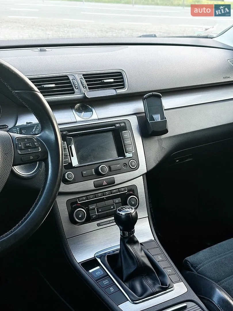 2012 Volkswagen Passat - мініатюра 24