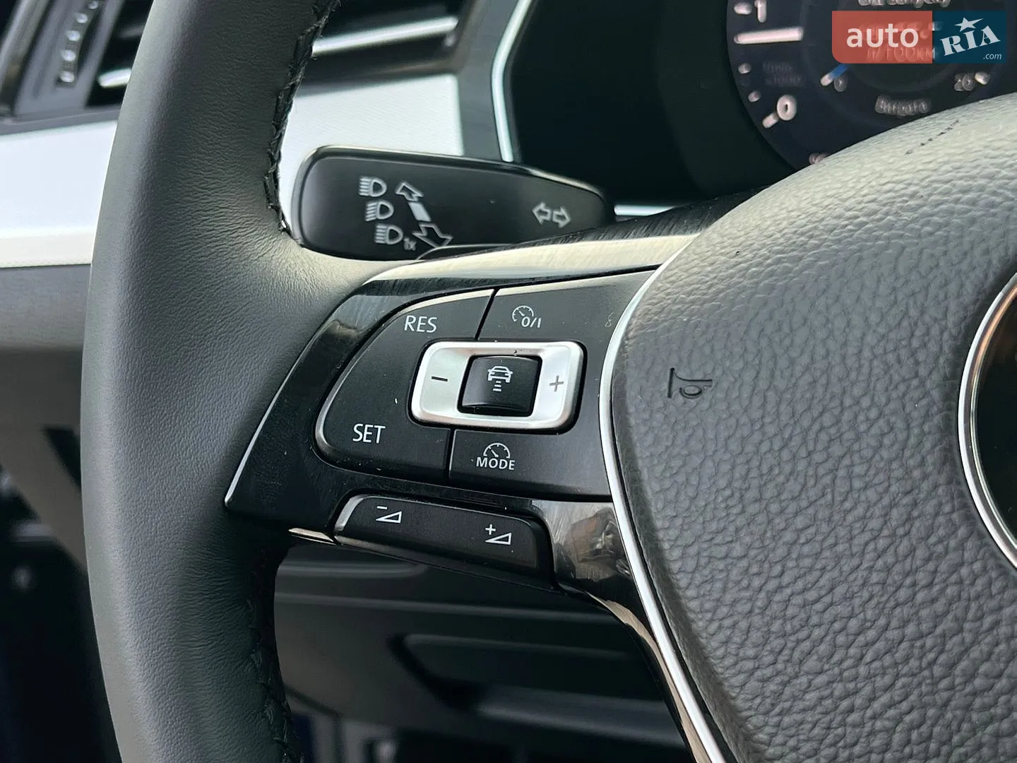 2017 Volkswagen Passat - мініатюра 34