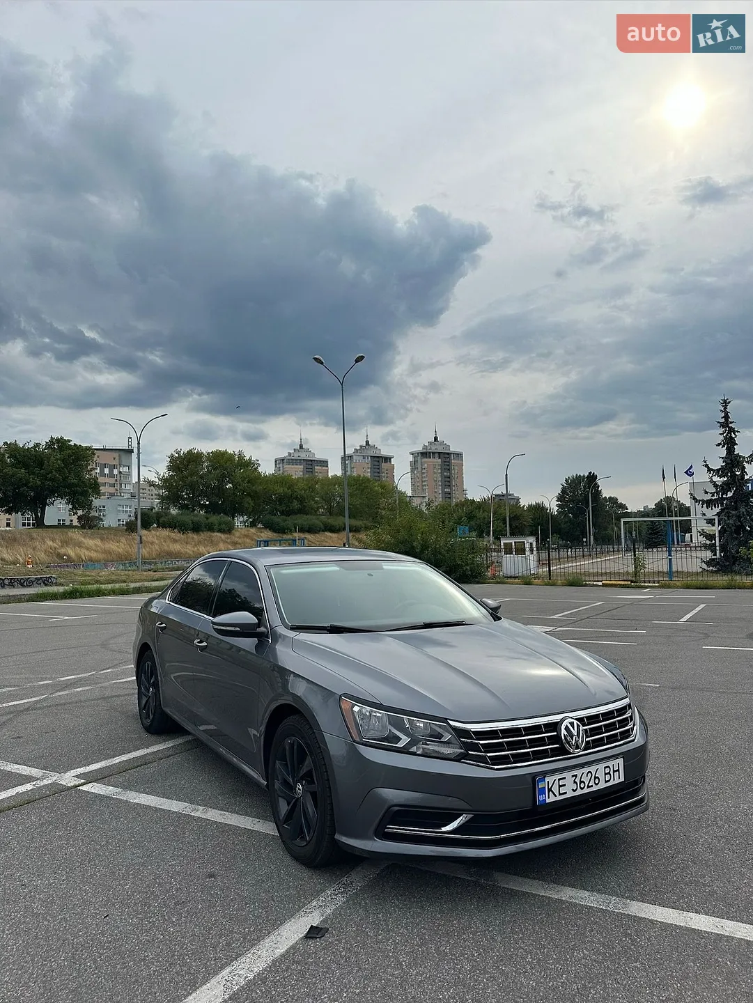 2018 Volkswagen Passat - фото 1