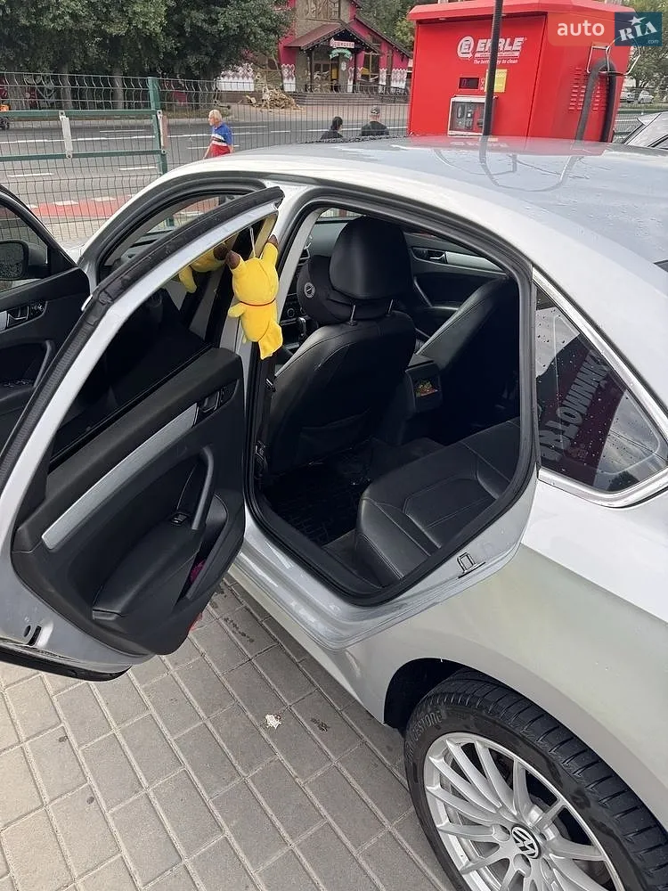 2012 Volkswagen Passat - мініатюра 8