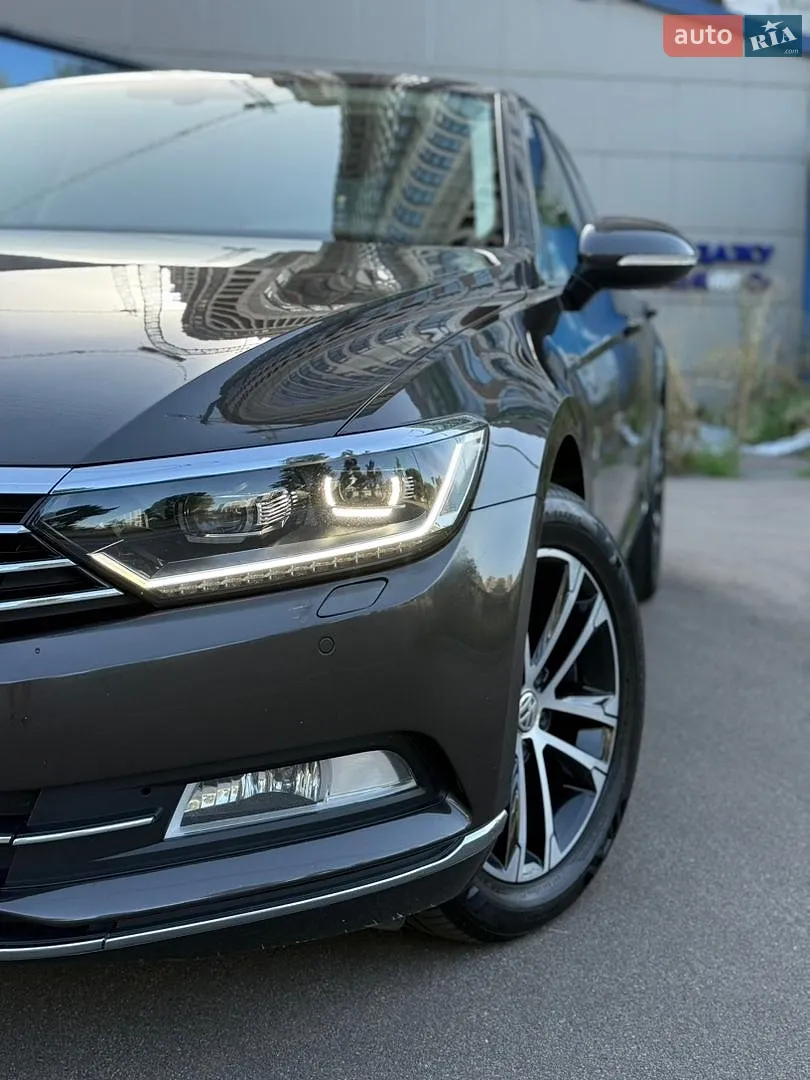 2016 Volkswagen Passat - мініатюра 8