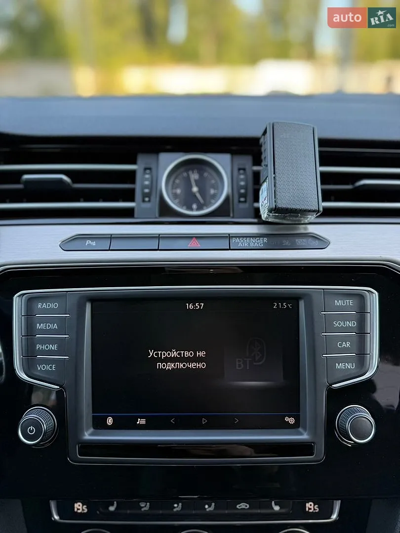 2016 Volkswagen Passat - мініатюра 38