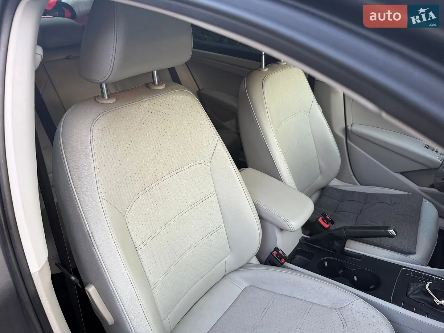 2015 Volkswagen Passat - мініатюра 28