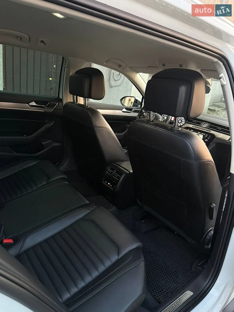 2018 Volkswagen Passat - мініатюра 42