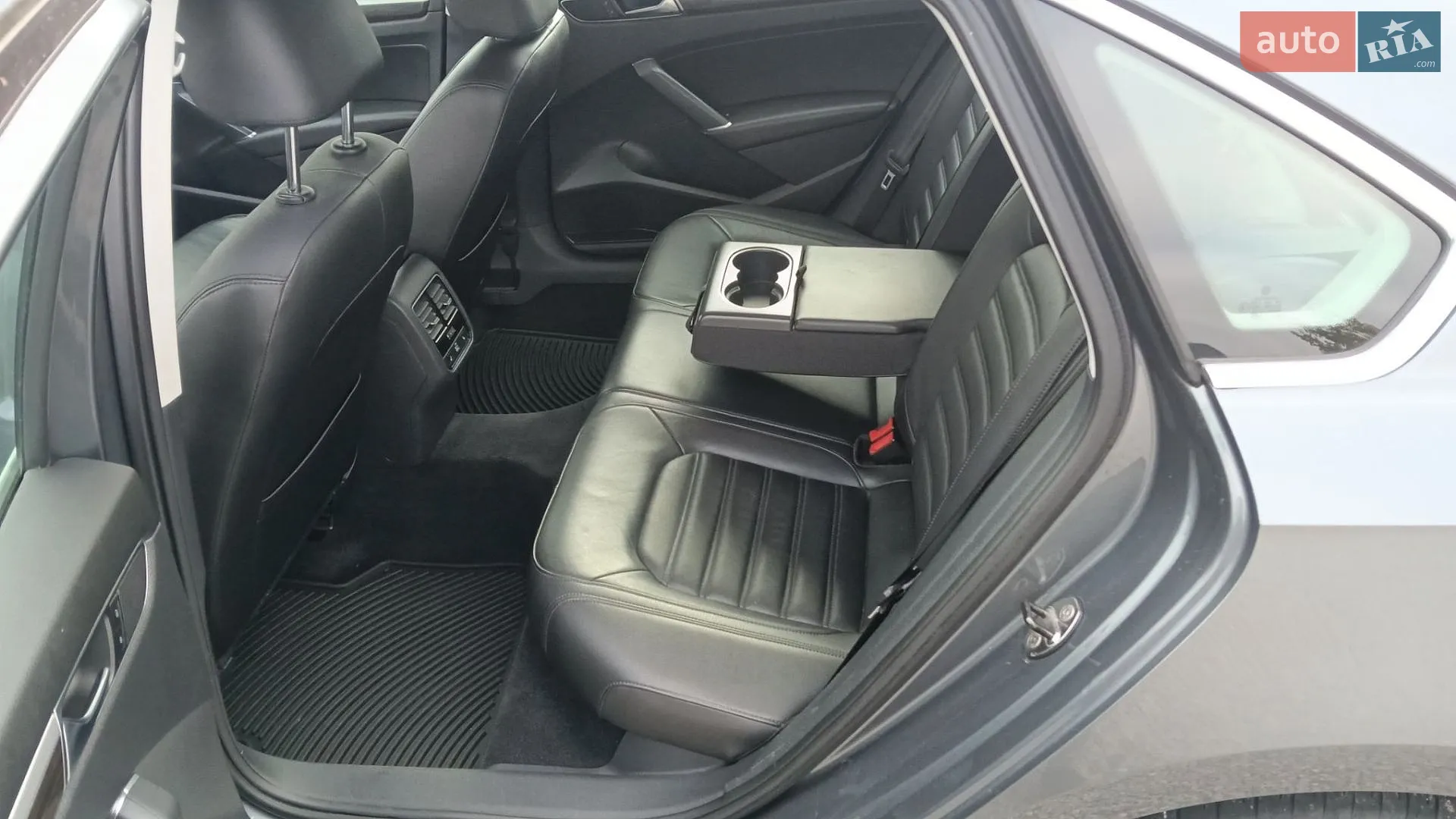 2016 Volkswagen Passat - мініатюра 3