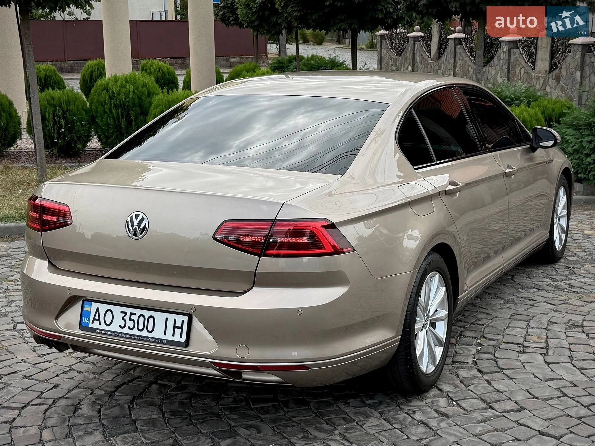 2016 Volkswagen Passat - мініатюра 3