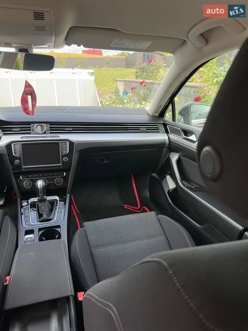 2017 Volkswagen Passat - мініатюра 15