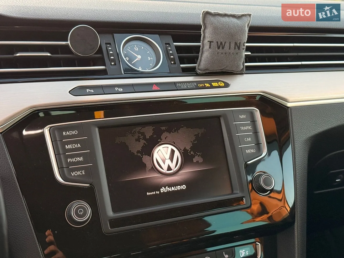 2015 Volkswagen Passat - мініатюра 24