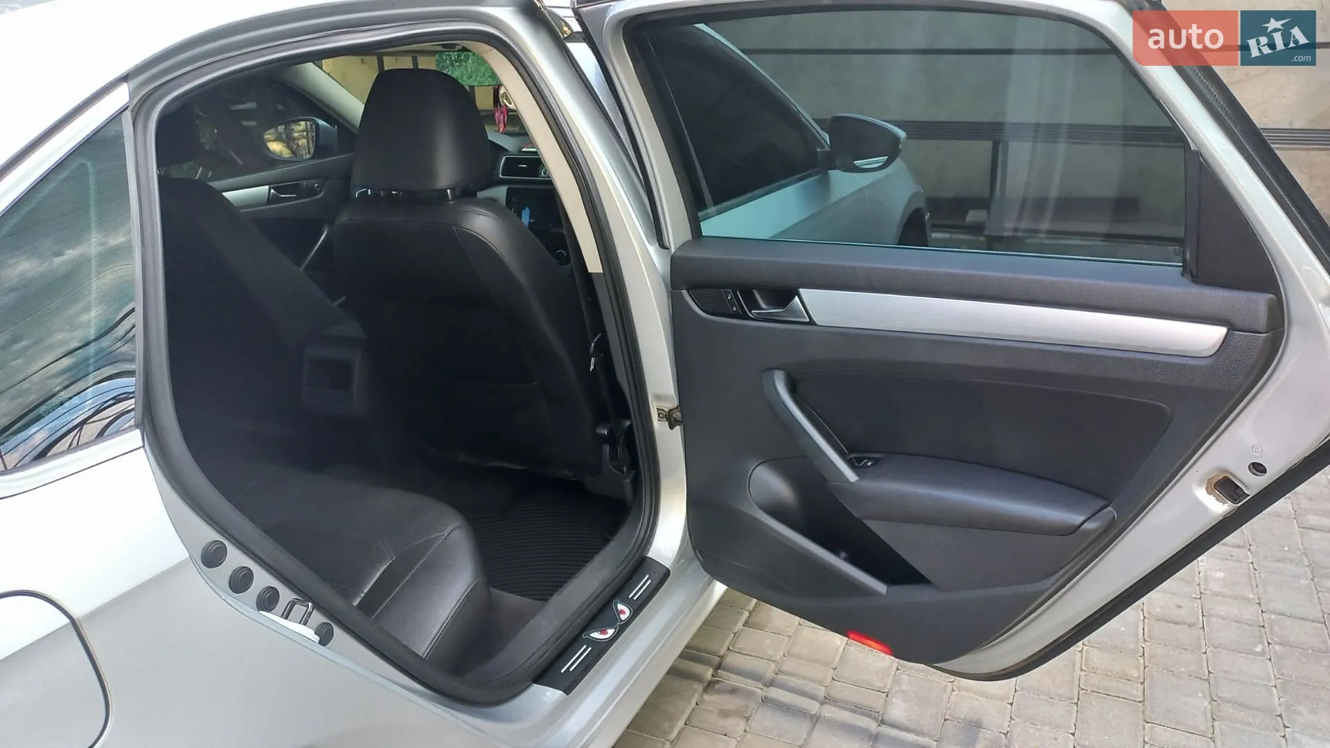 2011 Volkswagen Passat - мініатюра 11