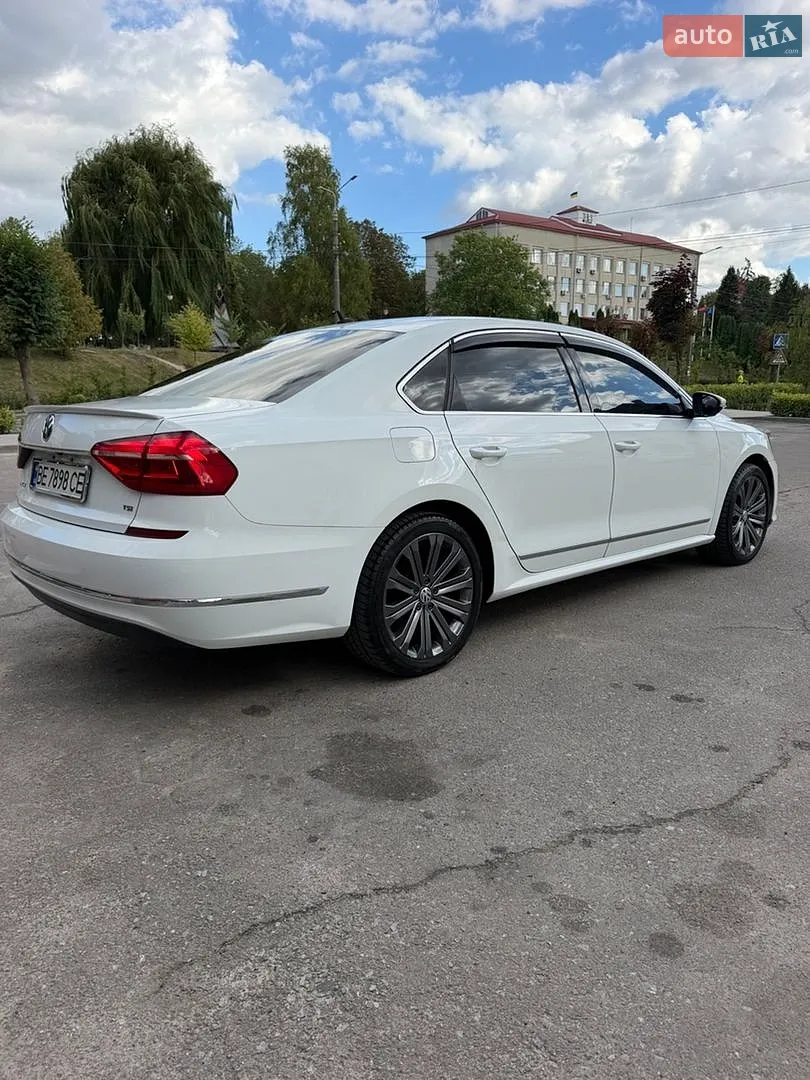 2016 Volkswagen Passat - мініатюра 2