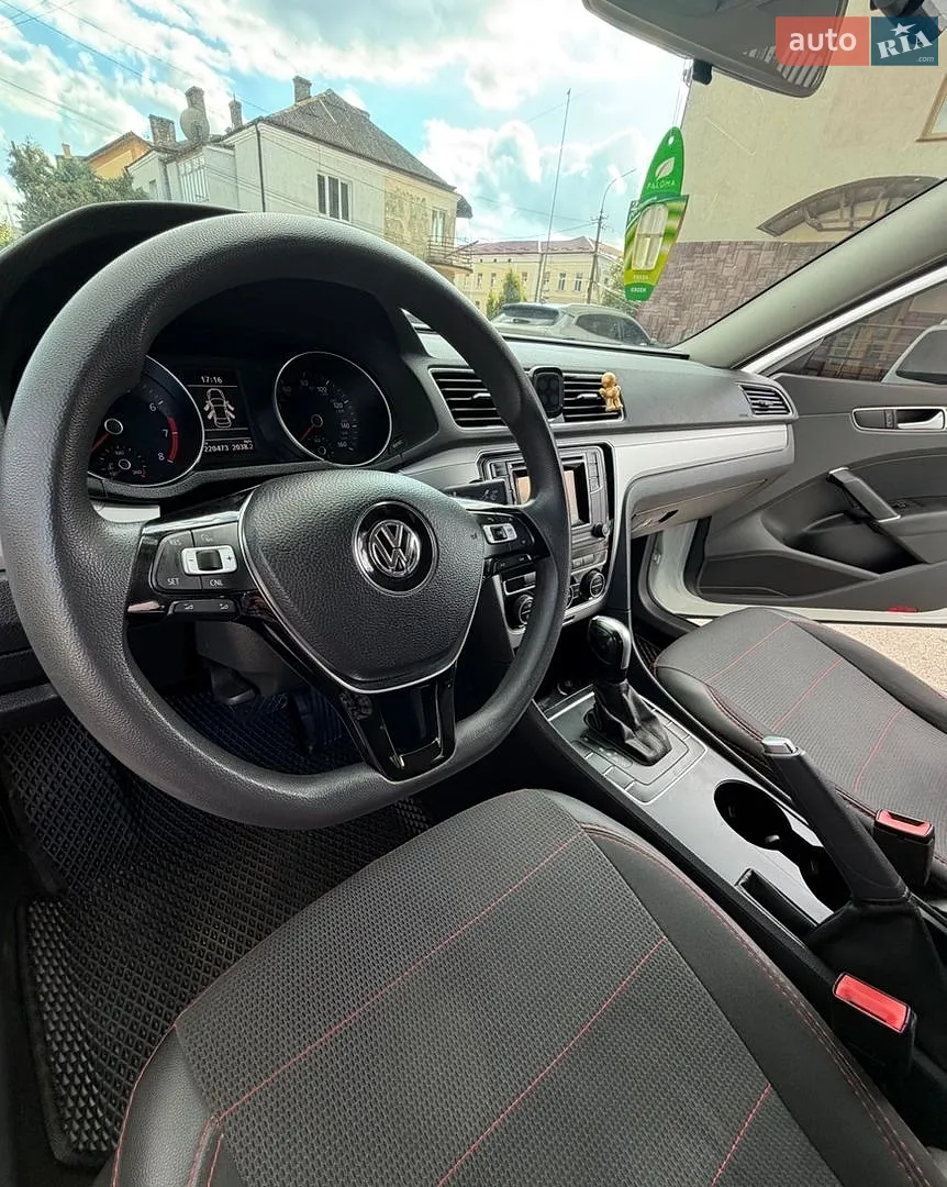 2016 Volkswagen Passat - мініатюра 10