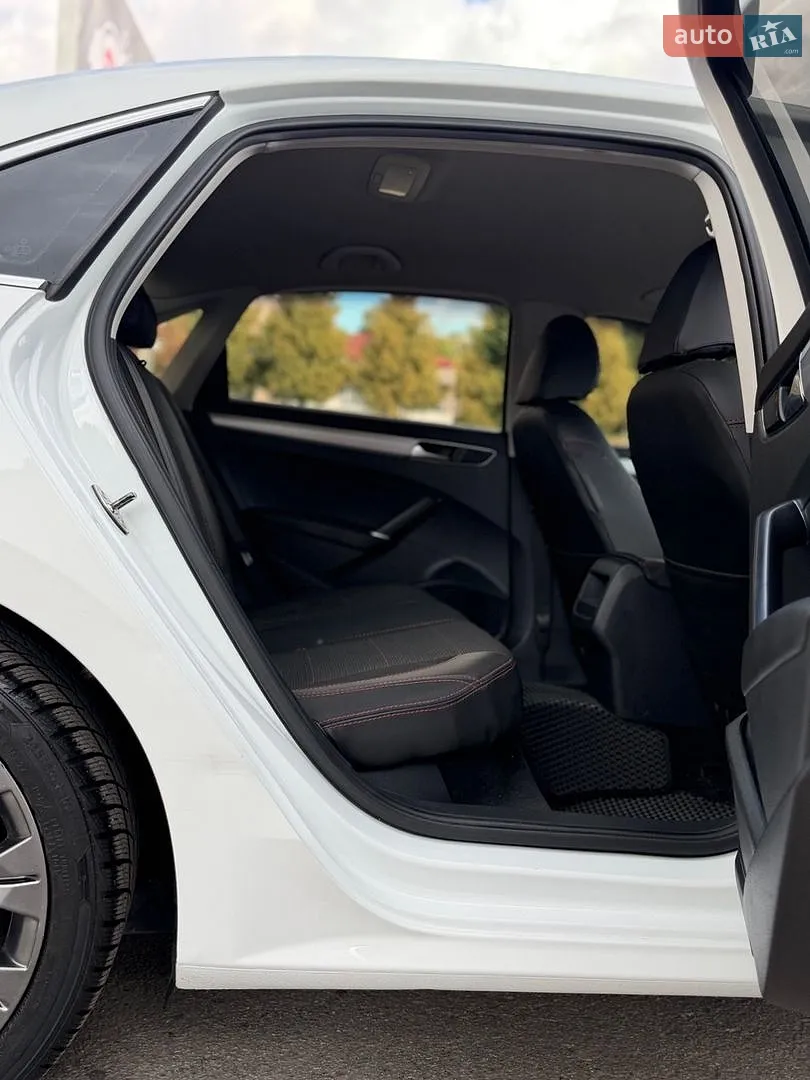 2016 Volkswagen Passat - мініатюра 11