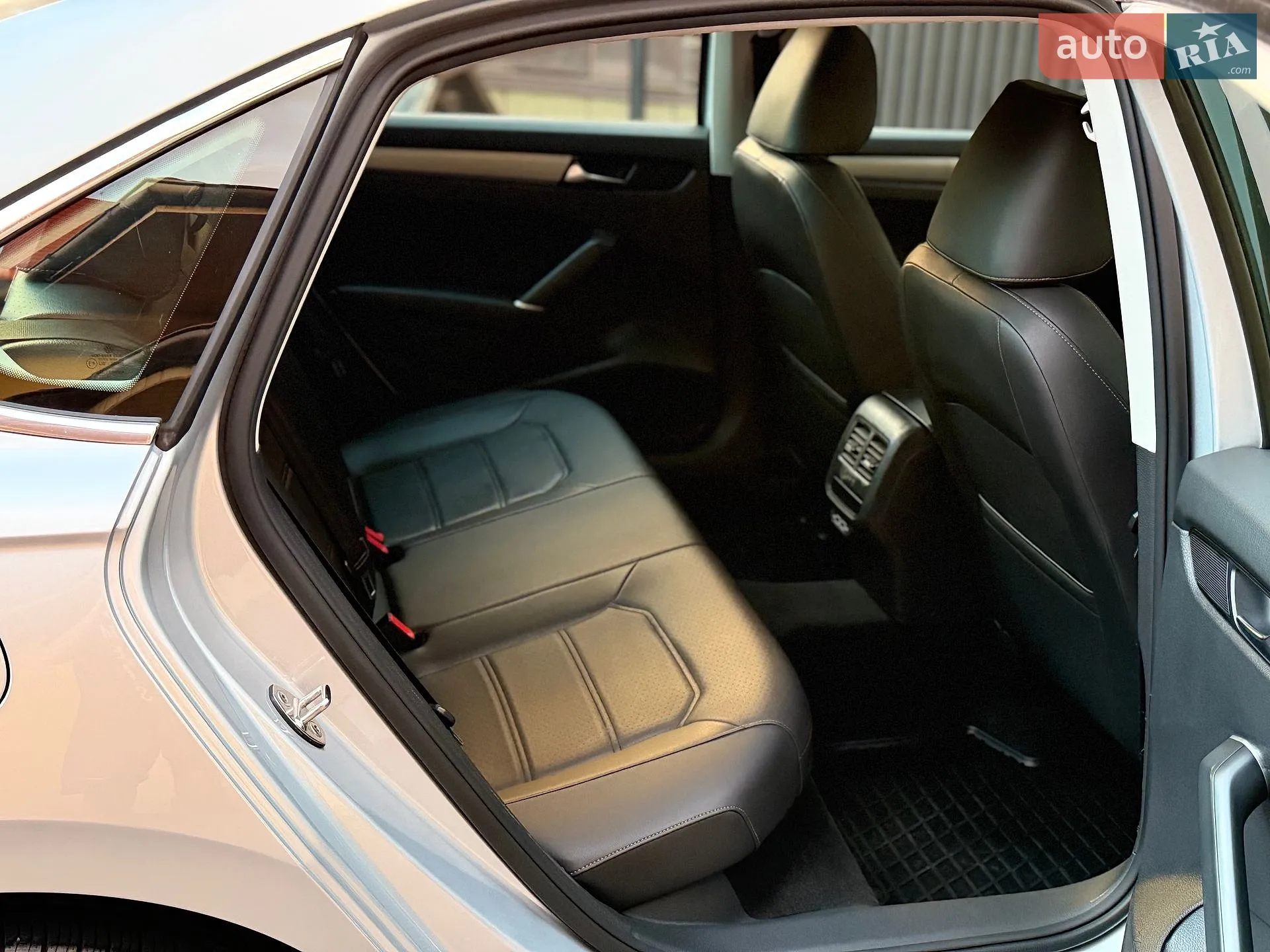 2021 Volkswagen Passat - мініатюра 18