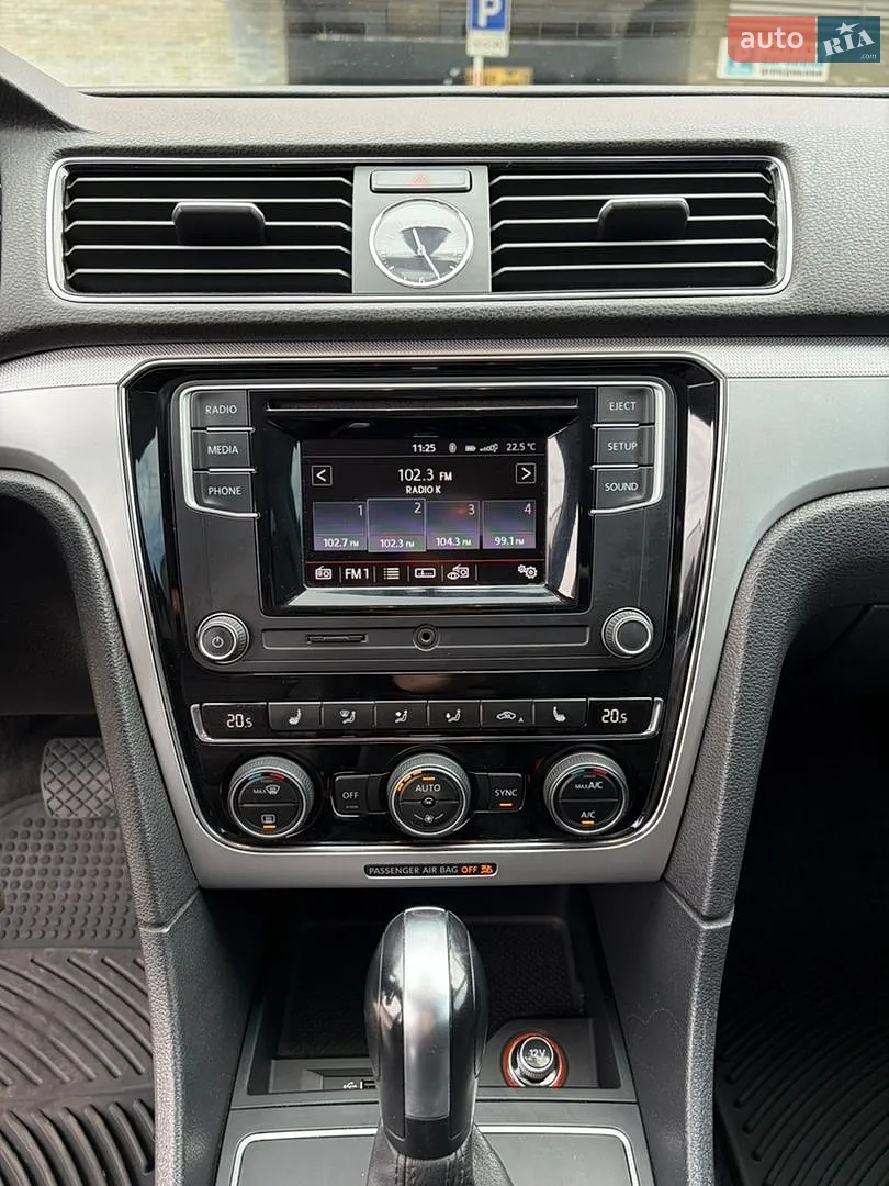 2016 Volkswagen Passat - мініатюра 34