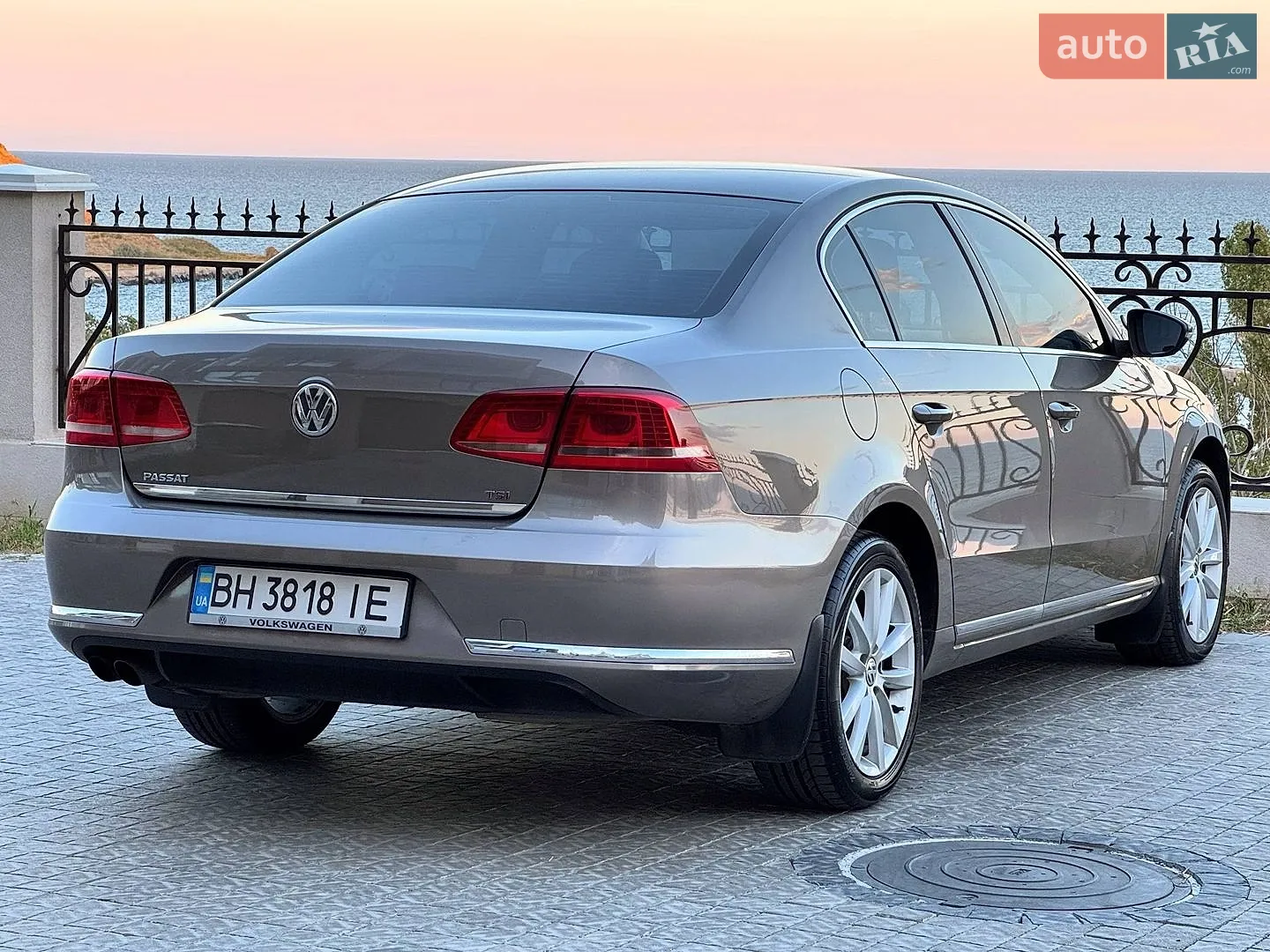 2011 Volkswagen Passat - мініатюра 16