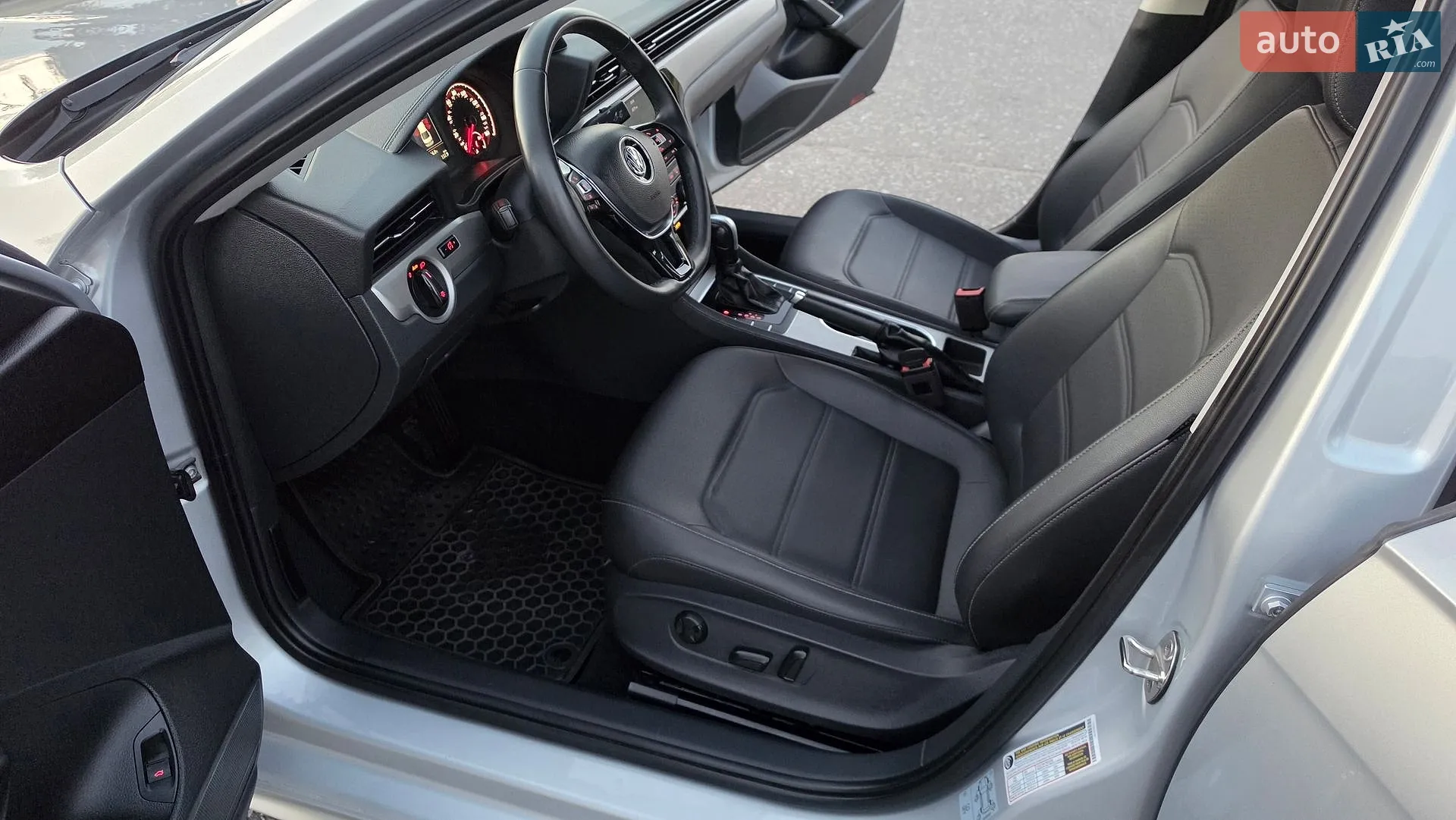 2021 Volkswagen Passat - мініатюра 19