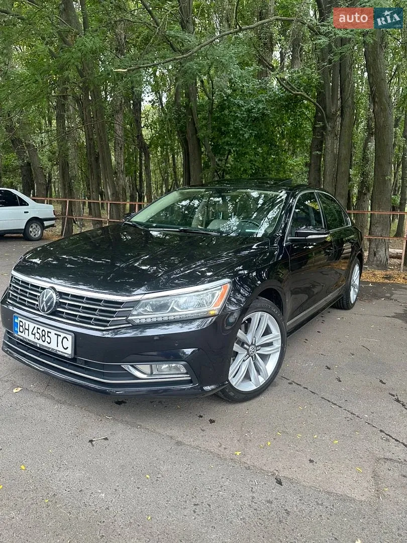 2017 Volkswagen Passat - фото 1