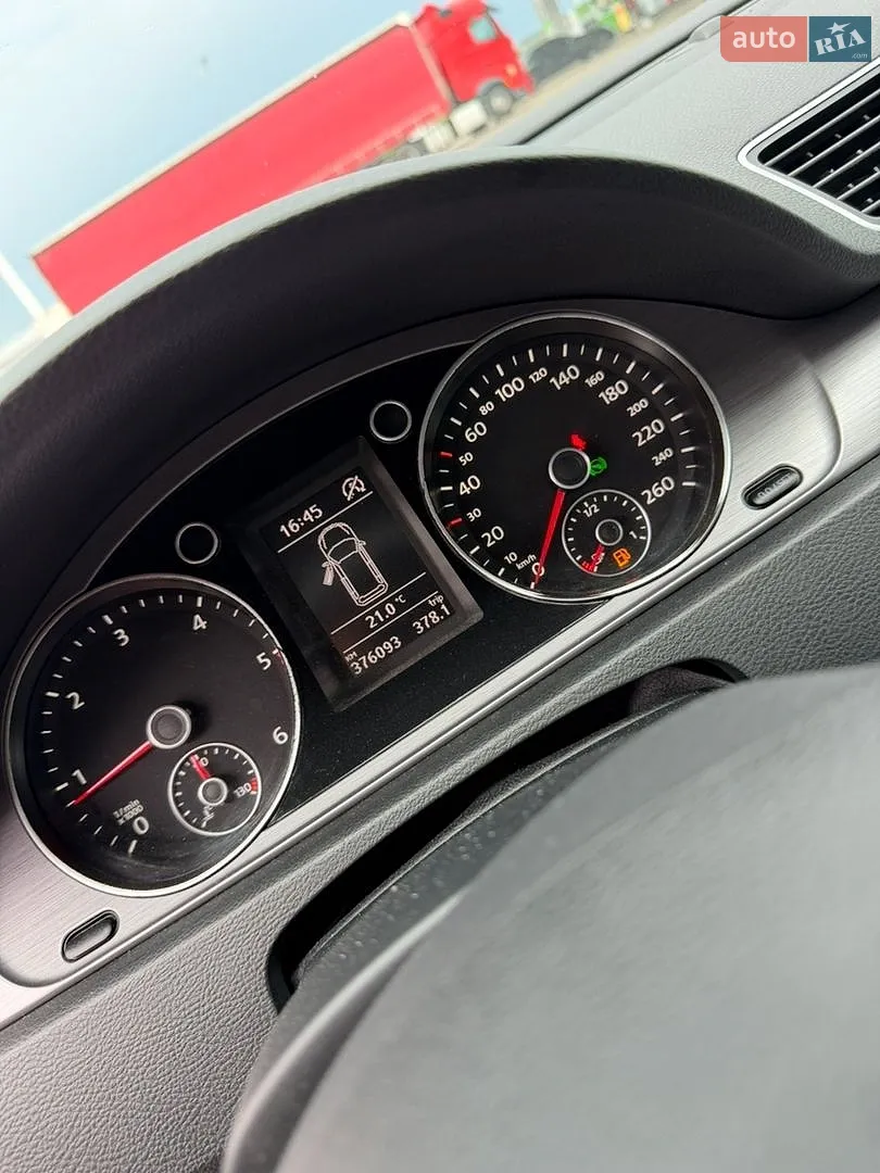 2011 Volkswagen Passat - мініатюра 20