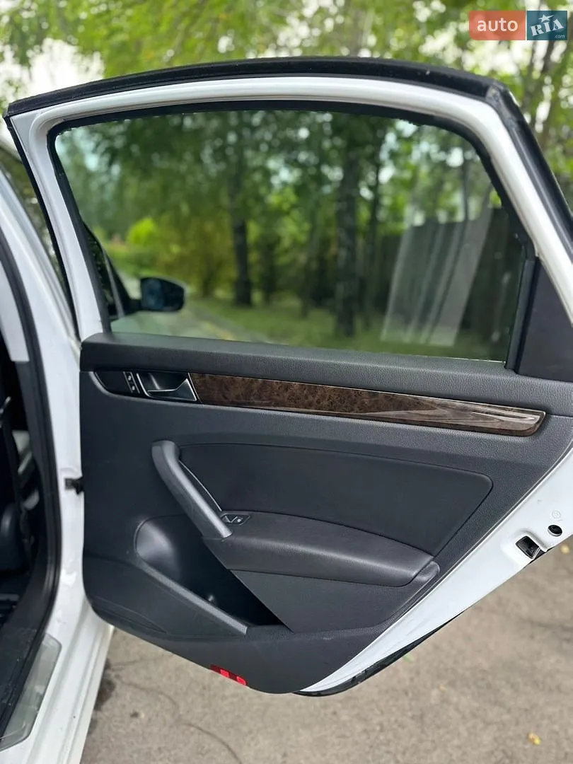 2014 Volkswagen Passat - мініатюра 24