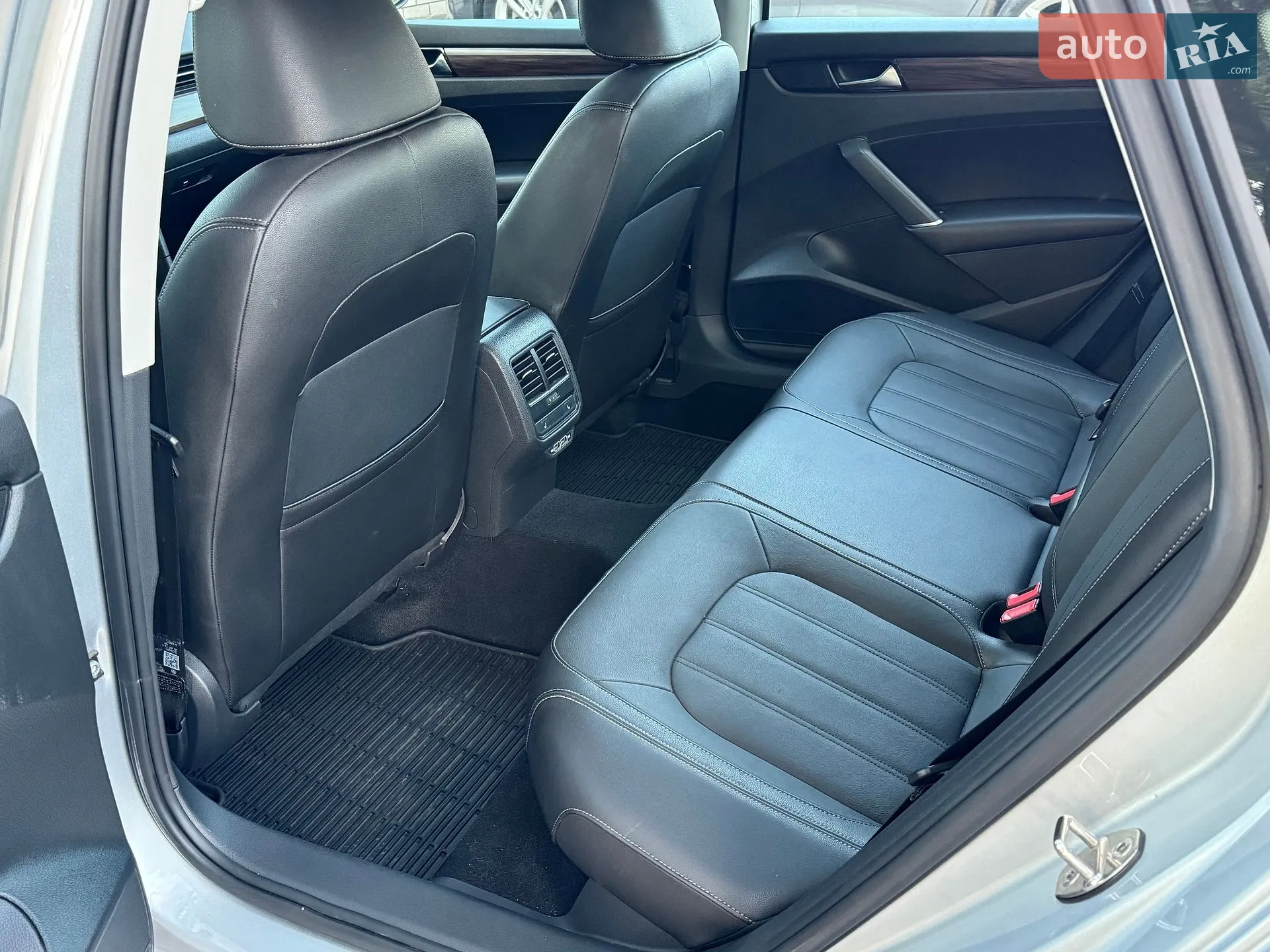 2020 Volkswagen Passat - мініатюра 10