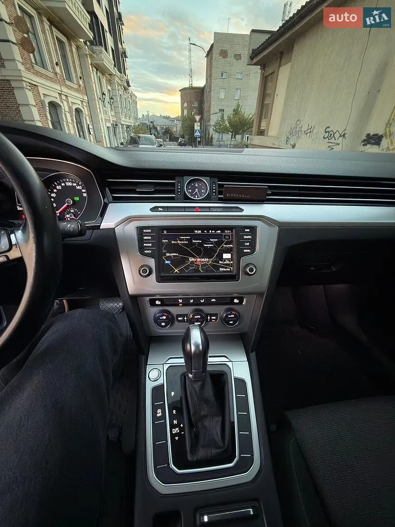 2017 Volkswagen Passat - мініатюра 9