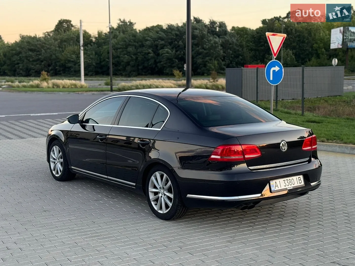 2012 Volkswagen Passat - мініатюра 5