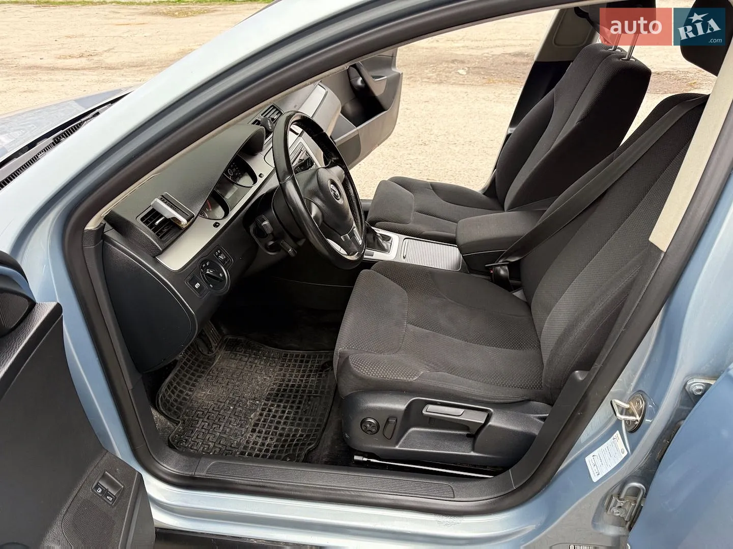 2010 Volkswagen Passat - мініатюра 10